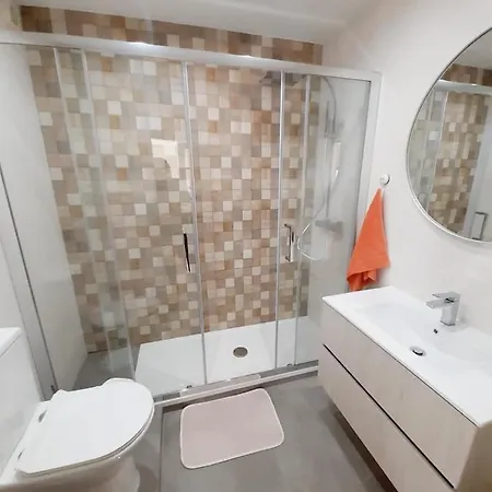 Carol House Apartment *